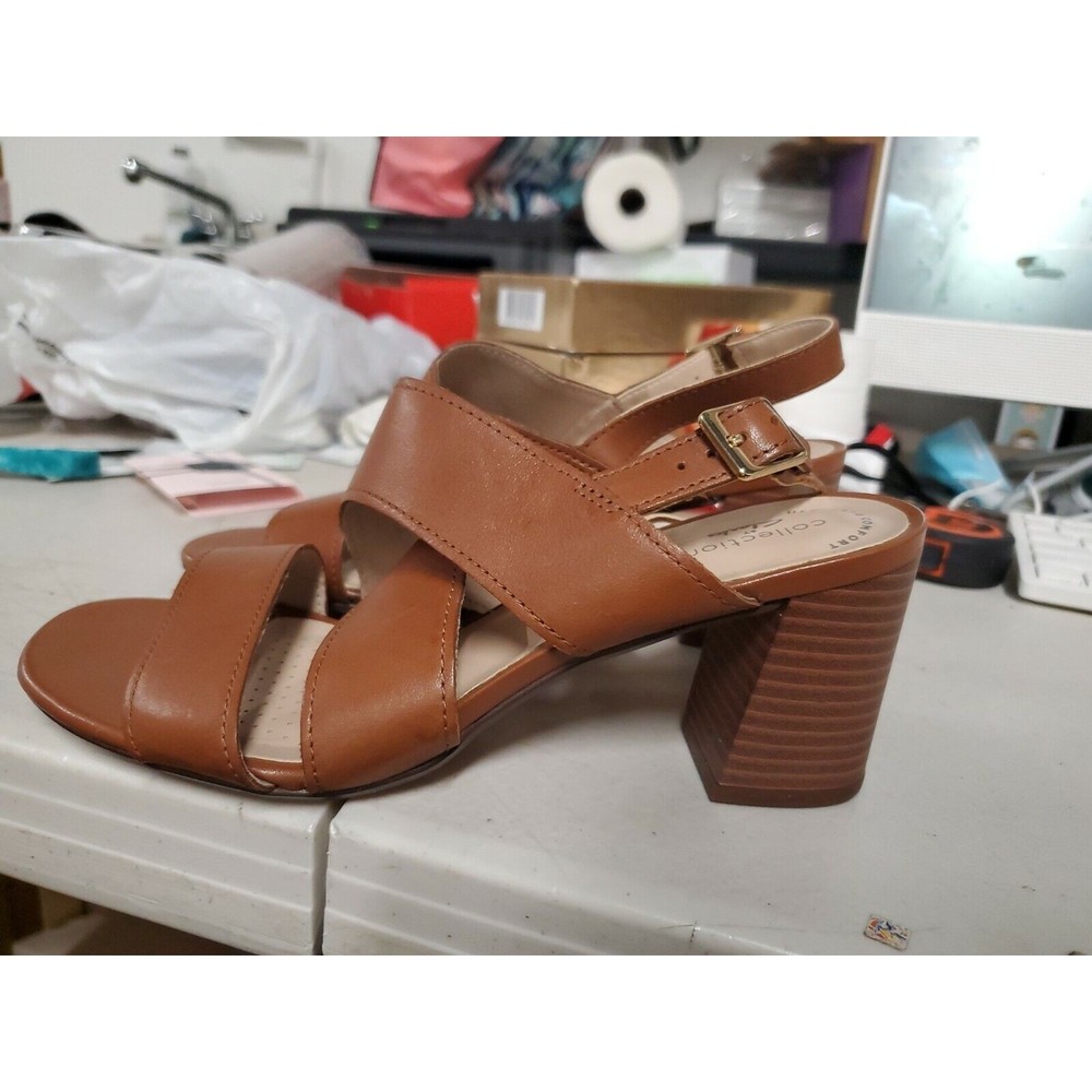 Pre owned Collection By Clarks Sandals Size 7.5